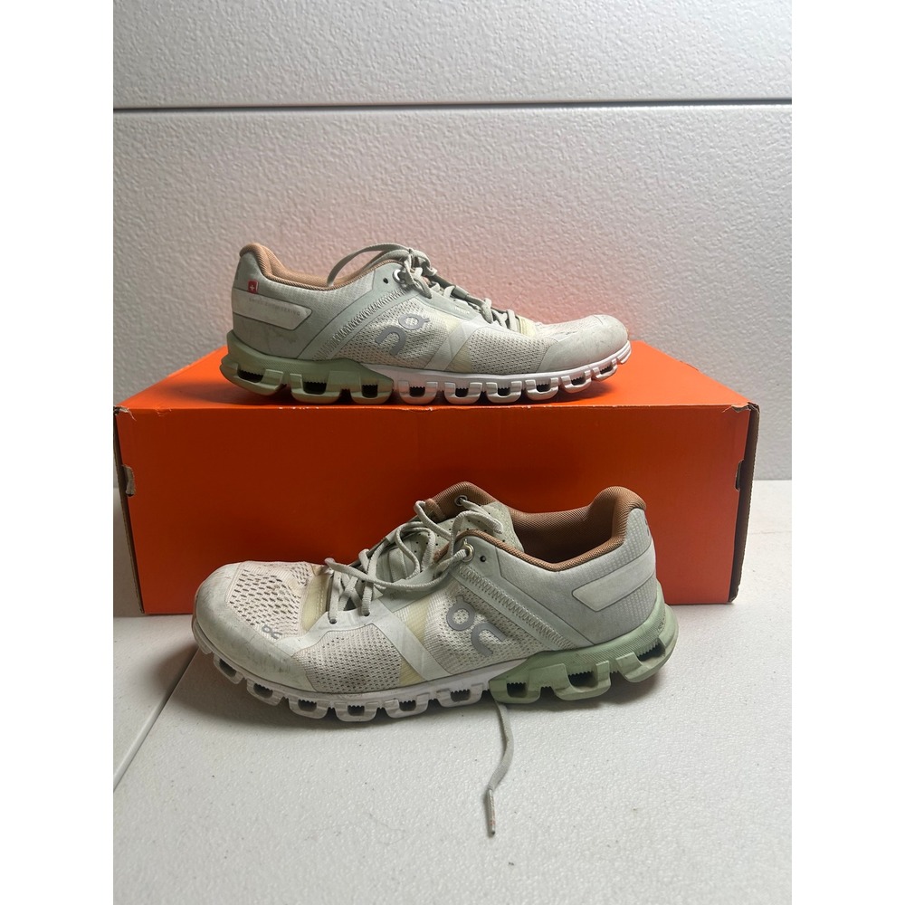 On Running Cloud X Aloe Dust Size 7.5 #3173
